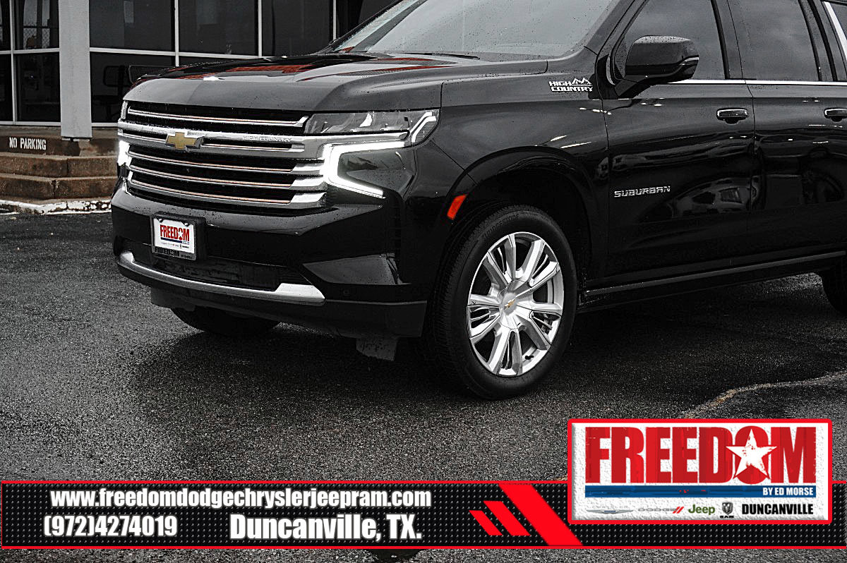 Used 2023 Chevrolet Suburban High Country AWD/4WD image 46