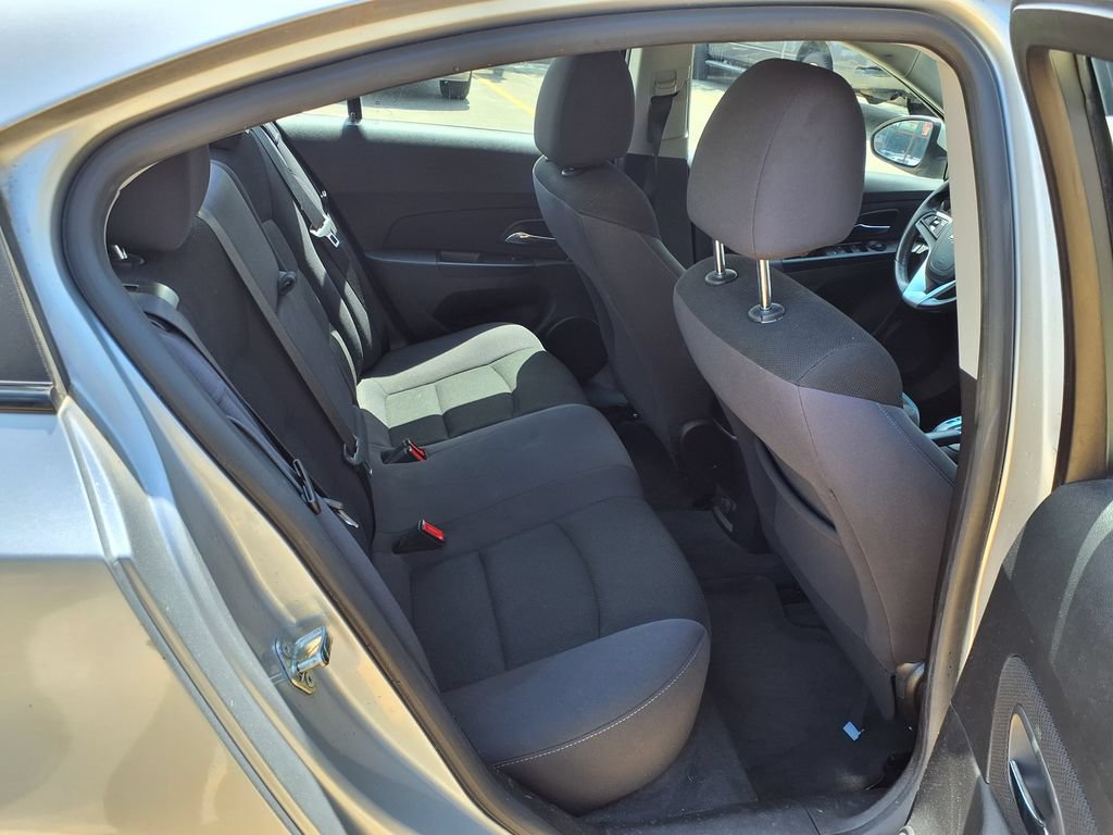 Used 2014 Chevrolet Cruze LT FWD image 8