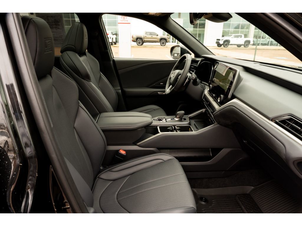 Used 2026 Lexus TX 350 AWD w/ Technology Package image 21