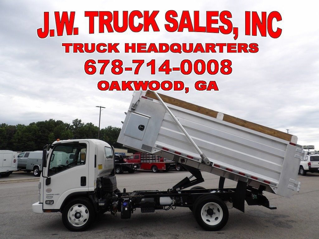 Used 2024 Chevrolet Low Cab Forward 5500HD RWD image 2