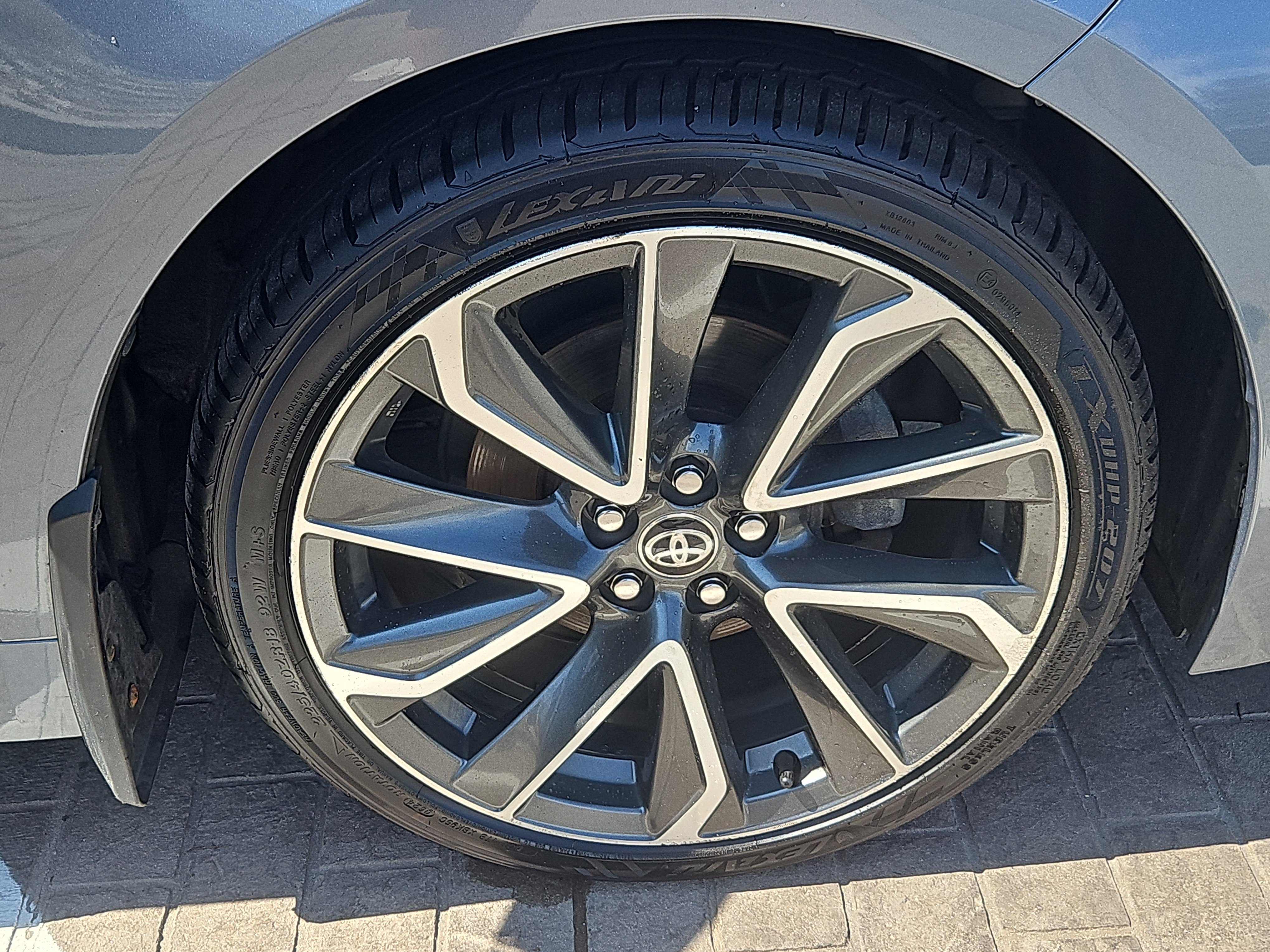 Used 2021 Toyota Corolla SE FWD image 24