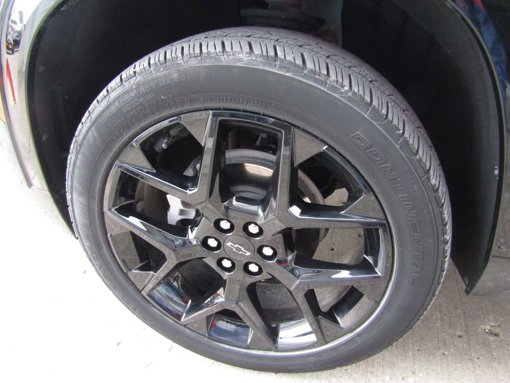 Used 2024 Chevrolet Traverse RS image 36