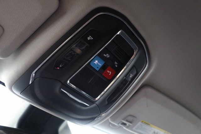 Used 2023 Jeep Grand Cherokee Laredo image 28
