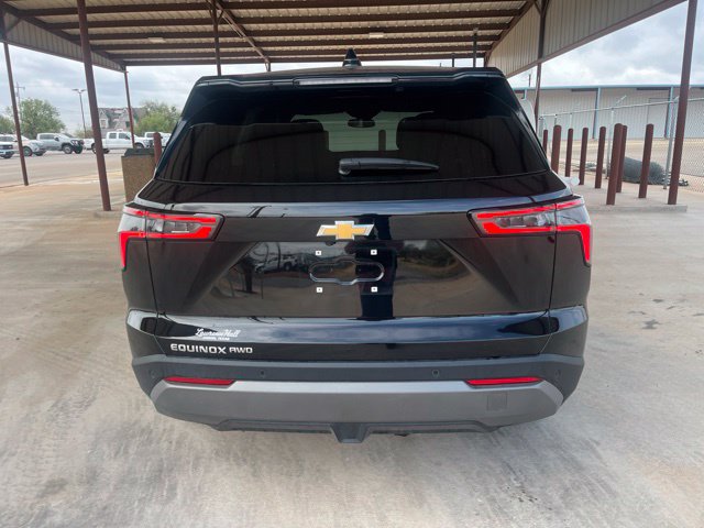 Used 2026 Chevrolet Equinox LT AWD/4WD image 5