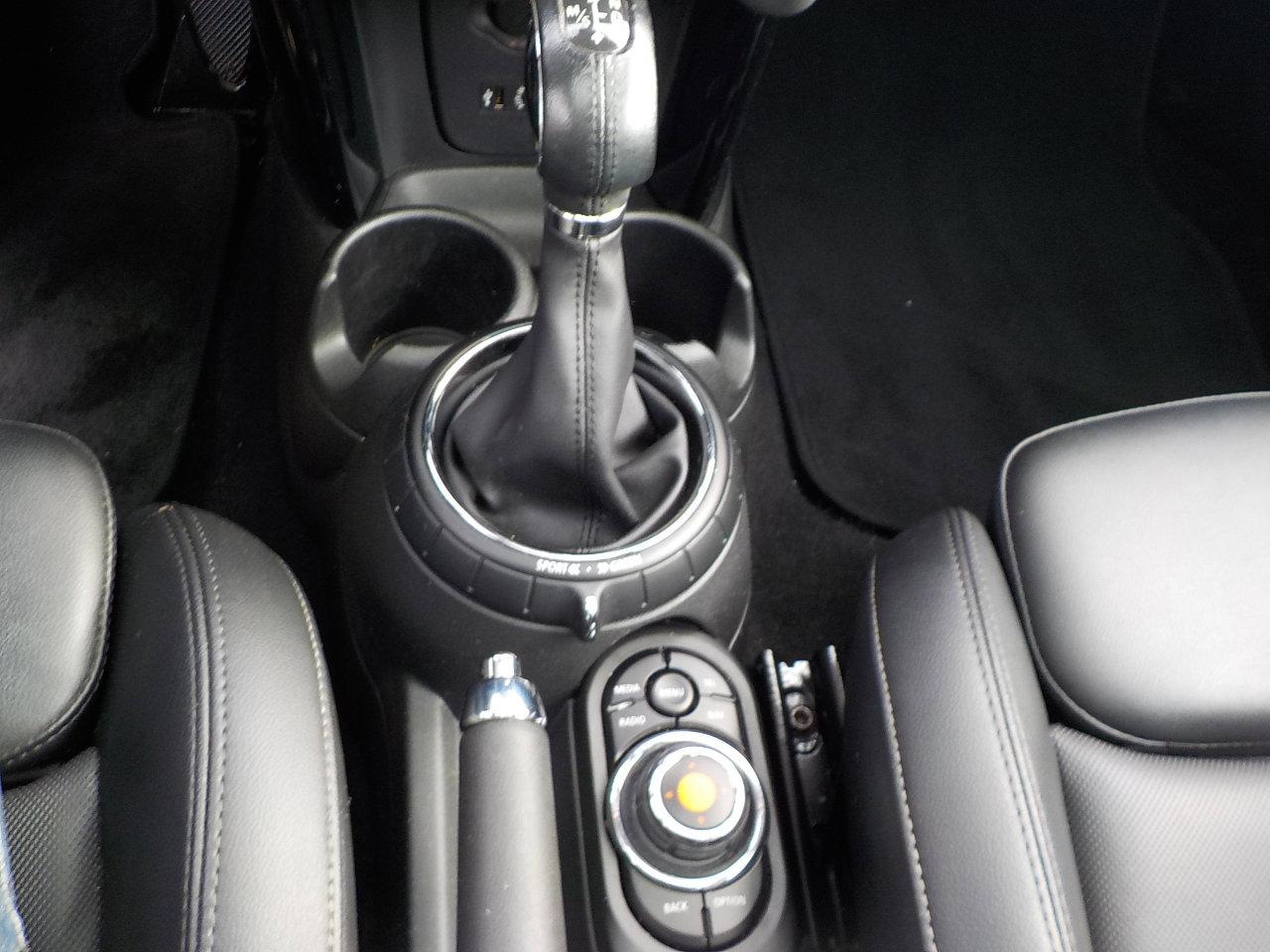 Used 2015 MINI Cooper S image 19