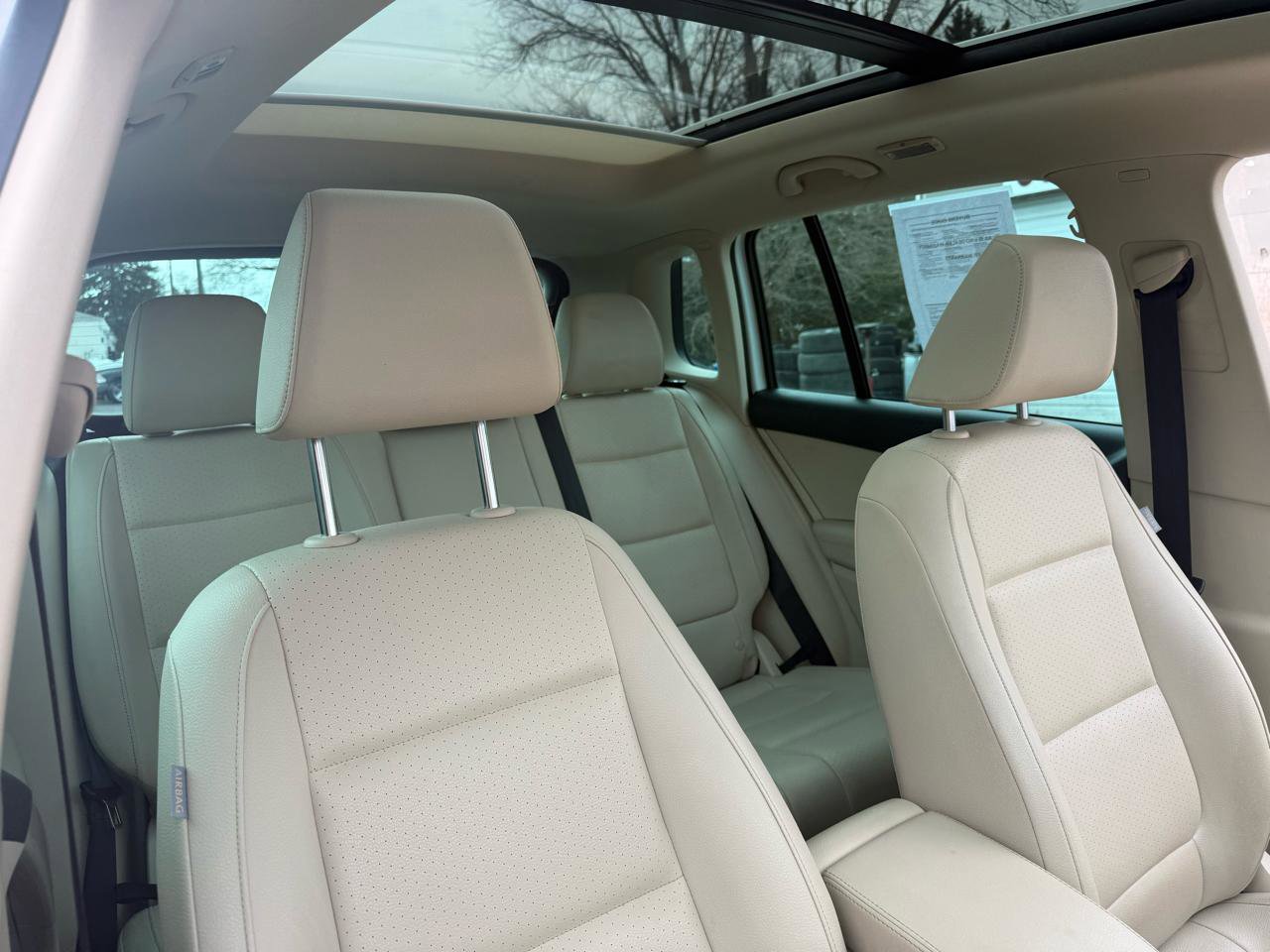 Used 2016 Volkswagen Tiguan SE image 54