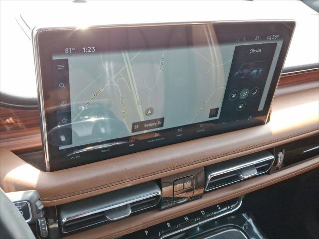 Used 2022 Lincoln Nautilus Reserve w/ Luxury Package image 14