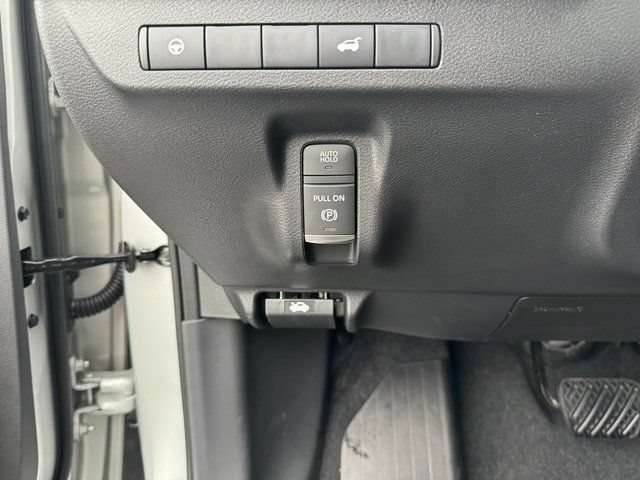 Certified 2025 Nissan Murano SV AWD/4WD image 17
