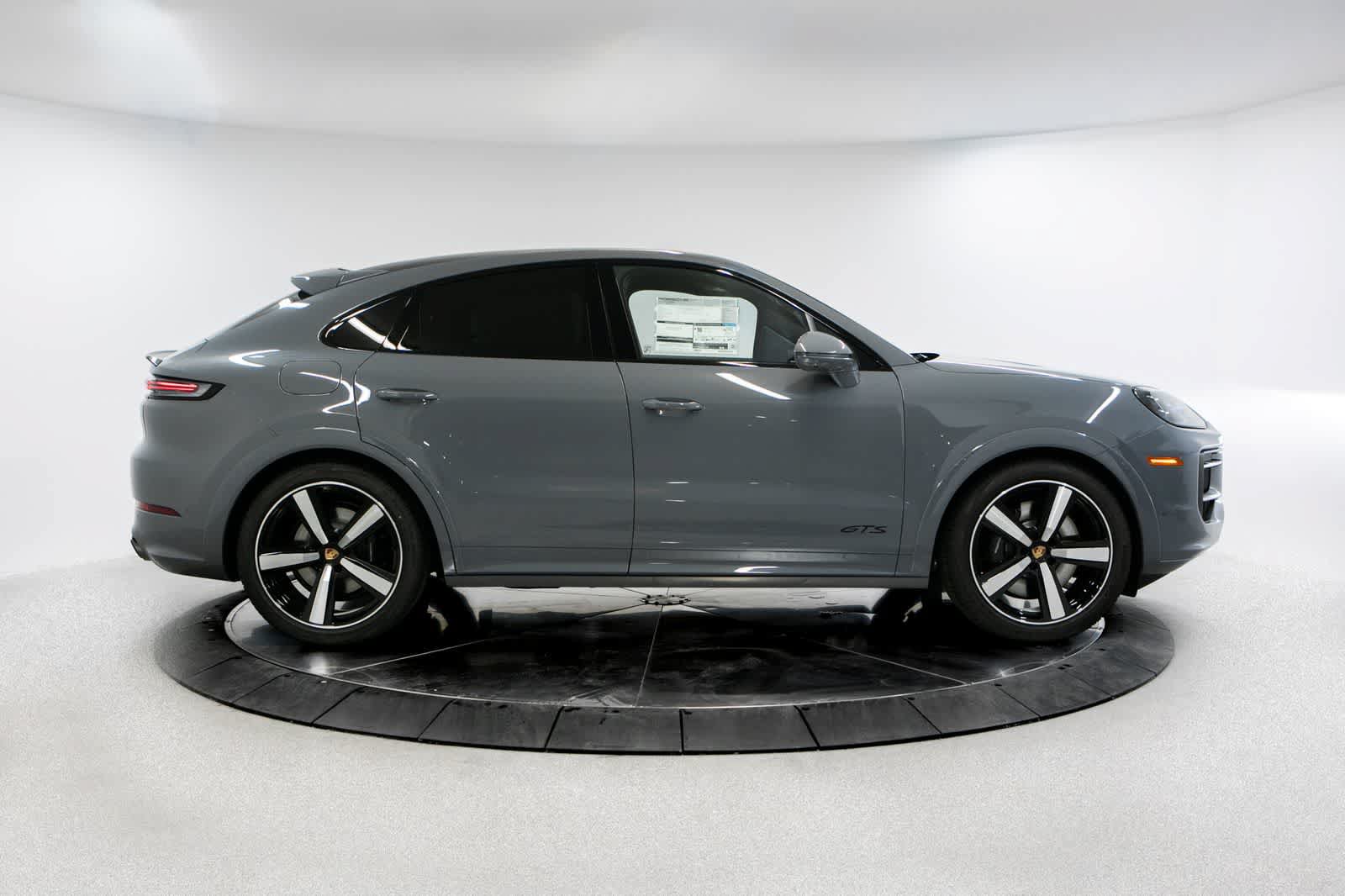 New 2026 Porsche Cayenne GTS AWD/4WD image 8