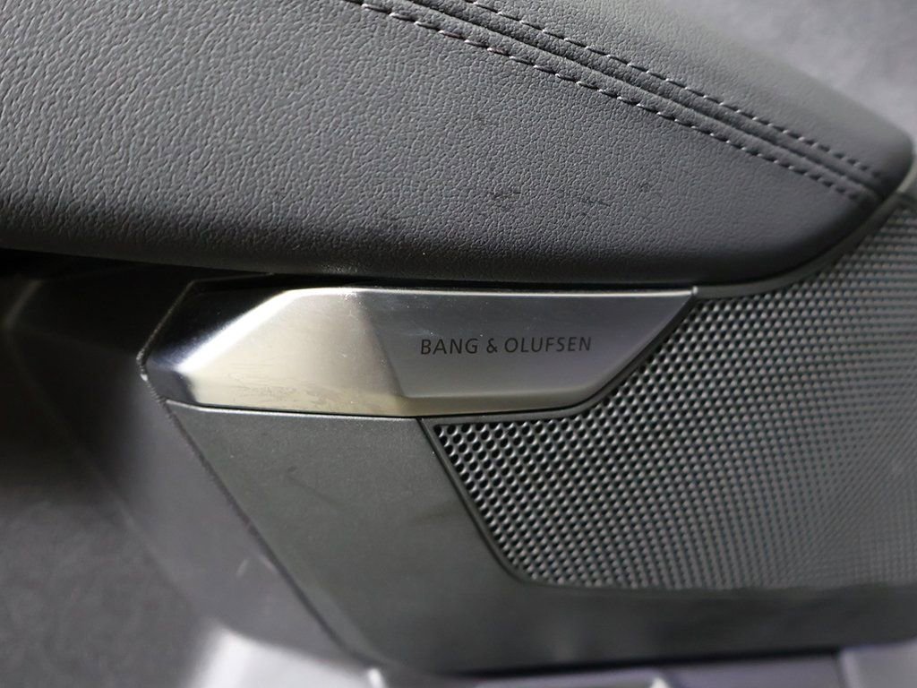Used 2024 Audi RS e-tron GT w/ Carbon Performance Package AWD/4WD image 41
