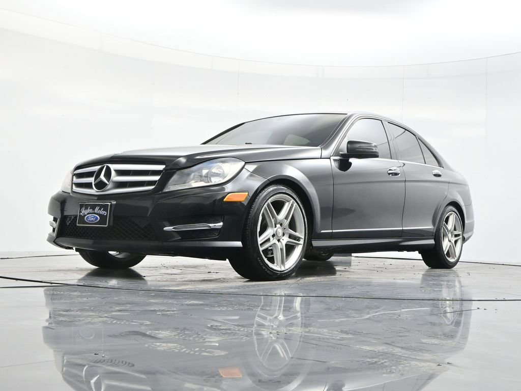 Used 2013 Mercedes-Benz C 300 4MATIC Sedan image 44