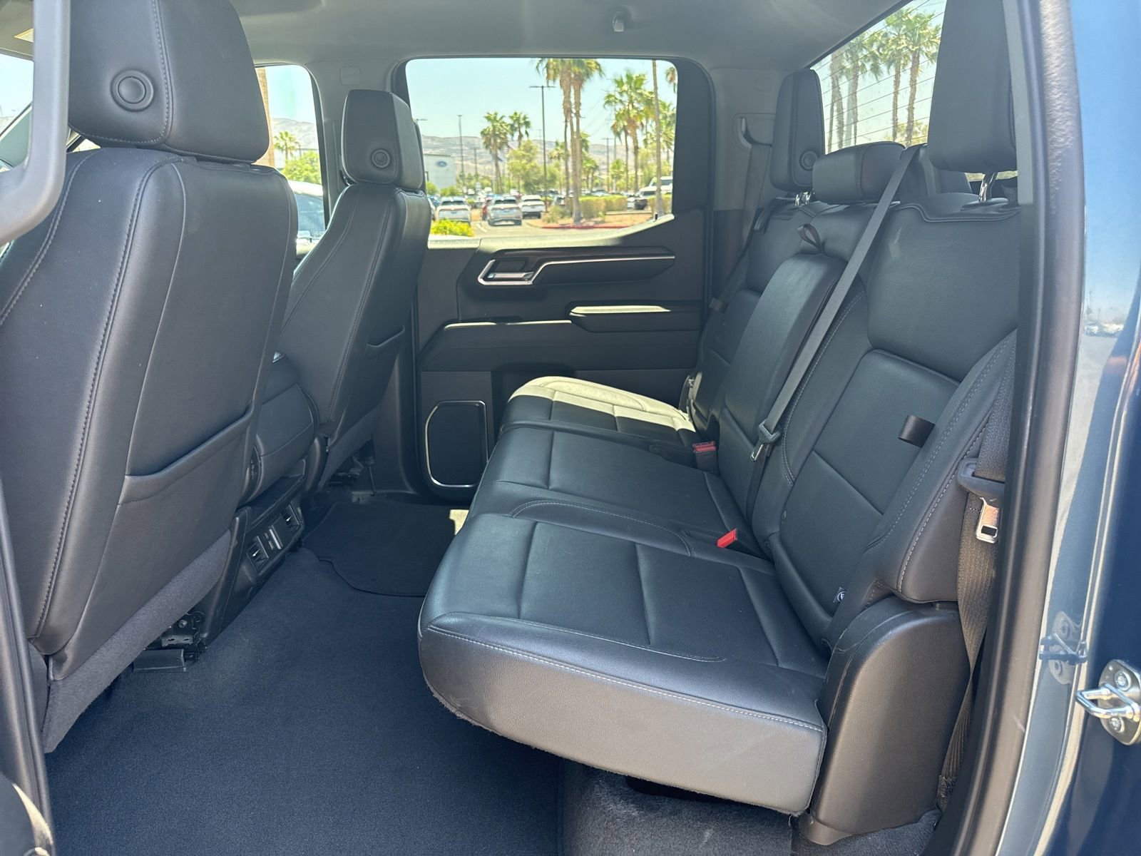 Used 2024 GMC Sierra 1500 SLT RWD image 17