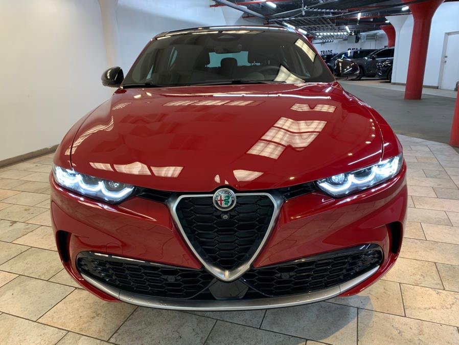 Used 2024 Alfa Romeo Tonale Ti image 2