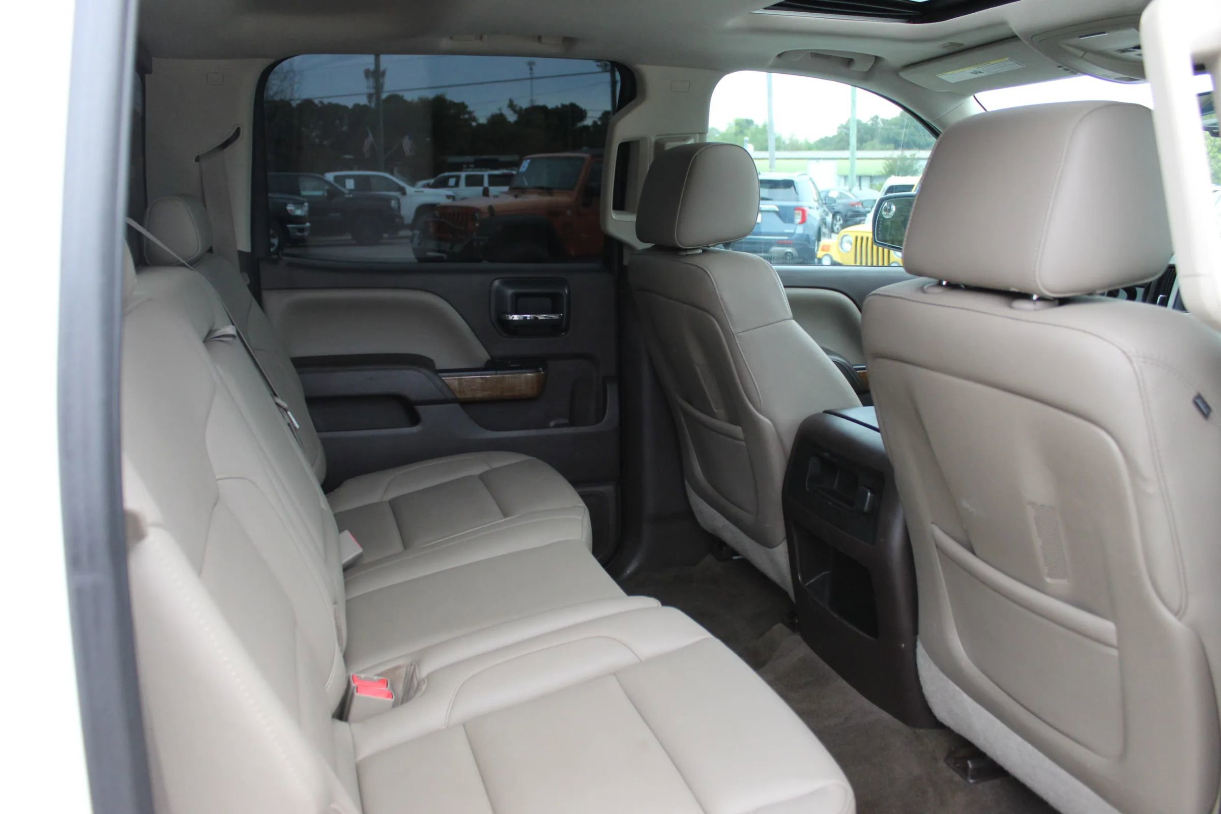 Used 2015 GMC Sierra 1500 SLT w/ SLT Crew Cab Value Package image 28