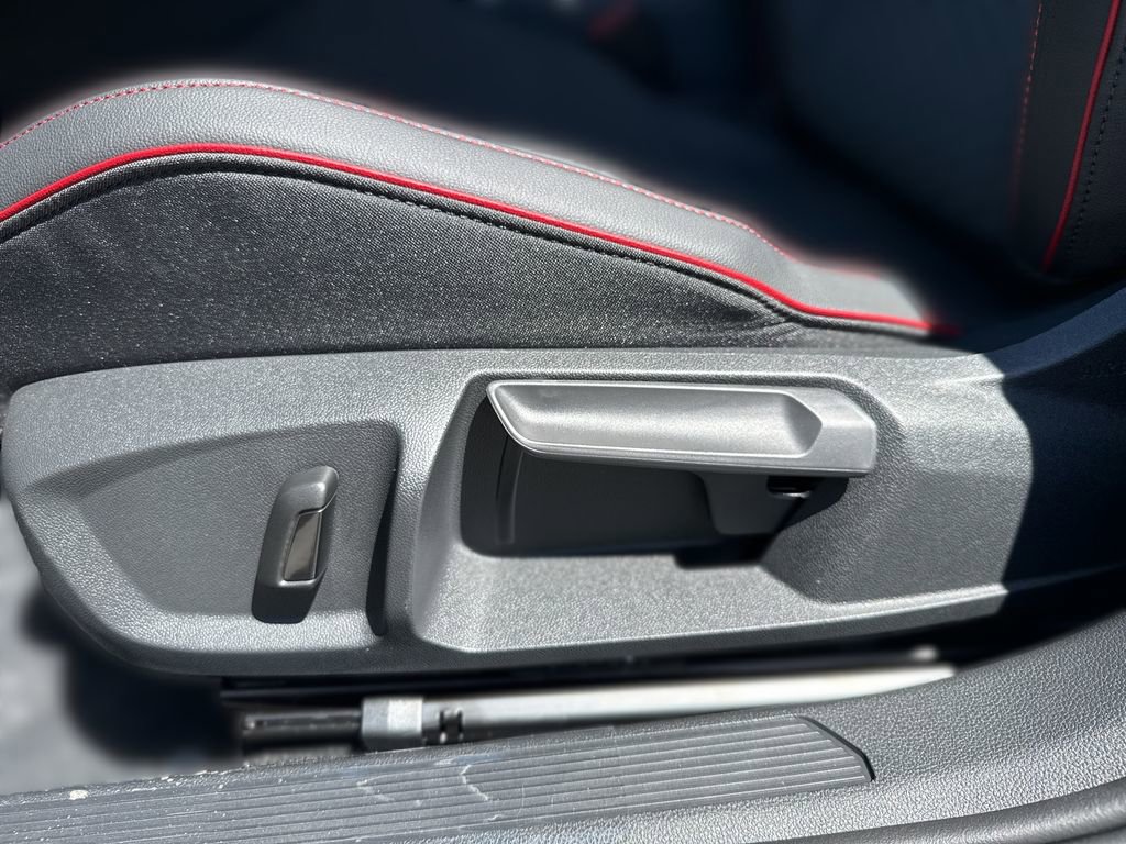 New 2026 Volkswagen GTI SE FWD image 14