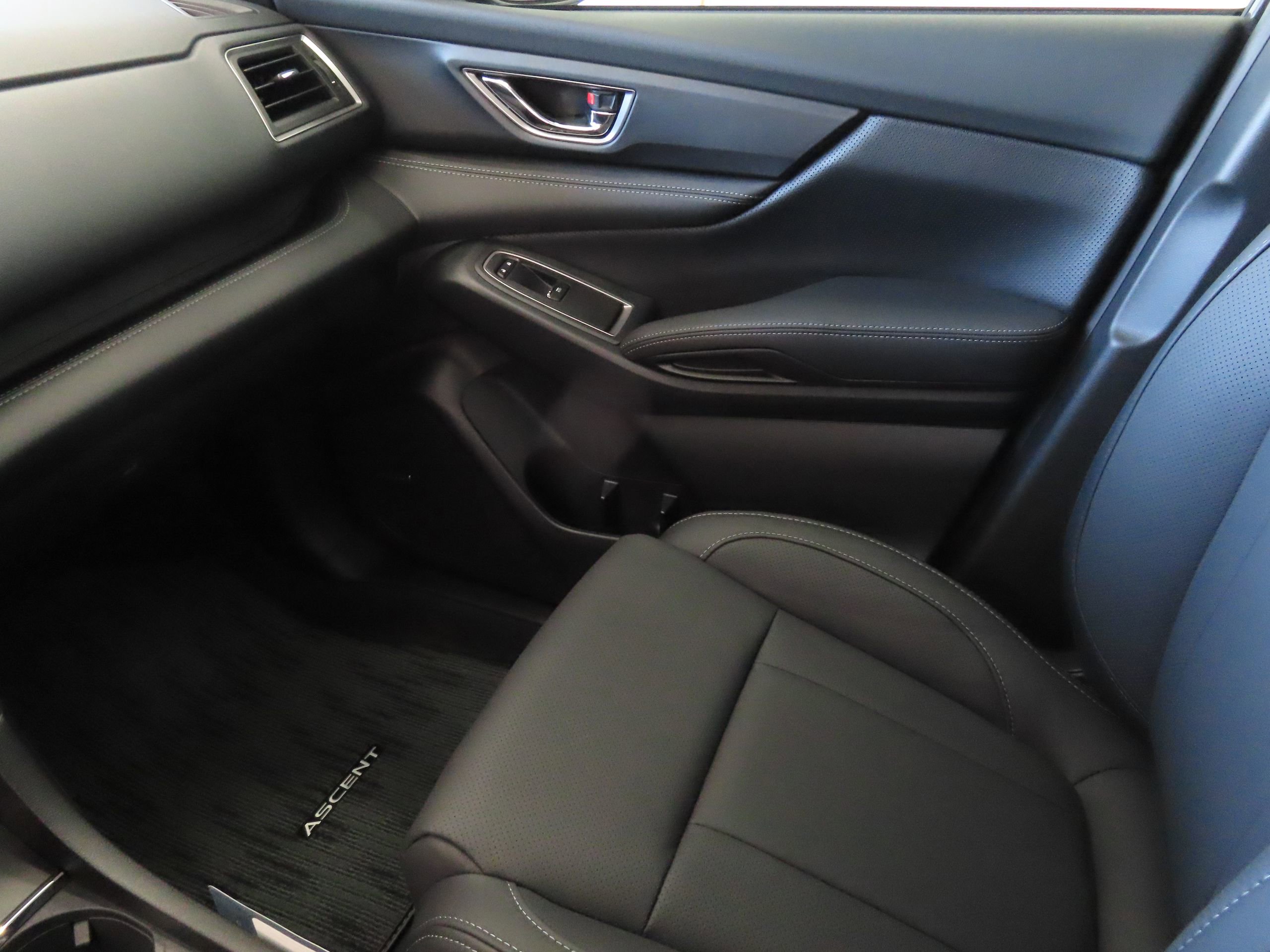 New 2026 Subaru Ascent Limited image 21