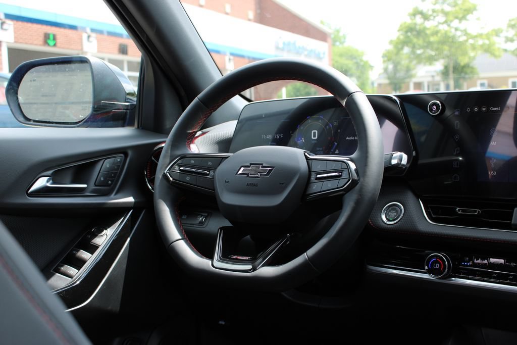 New 2026 Chevrolet Equinox RS w/ Convenience Package III FWD image 47