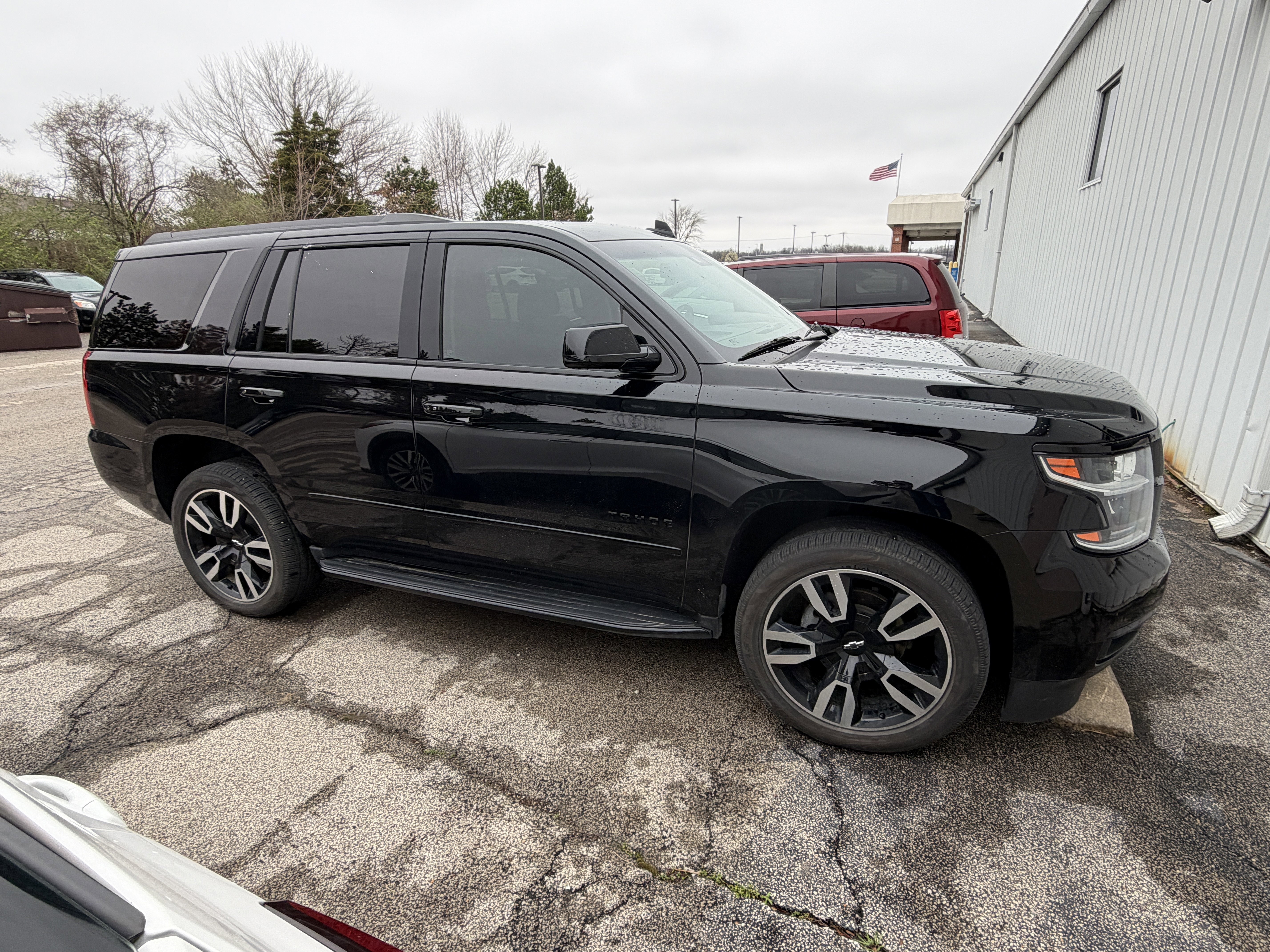 Used 2018 Chevrolet Tahoe Premier w/ RST Edition image 6
