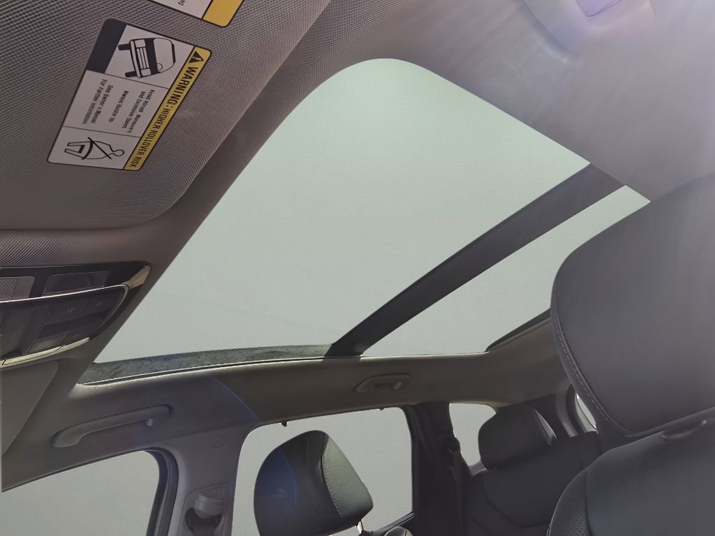 Used 2023 Hyundai Santa Fe SEL Premium image 24