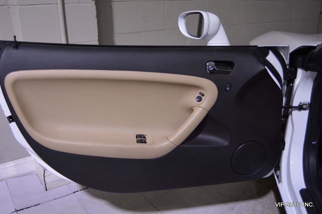 Used 2008 Pontiac Solstice Convertible w/ Premium Package image 13