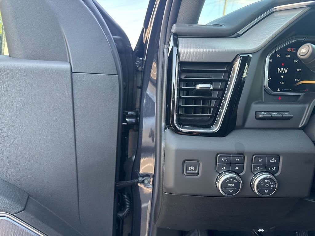 New 2026 GMC Sierra 1500 Denali w/ Denali Reserve Package image 13