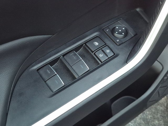 Used 2025 Toyota RAV4 XLE w/ Convenience Package FWD image 6