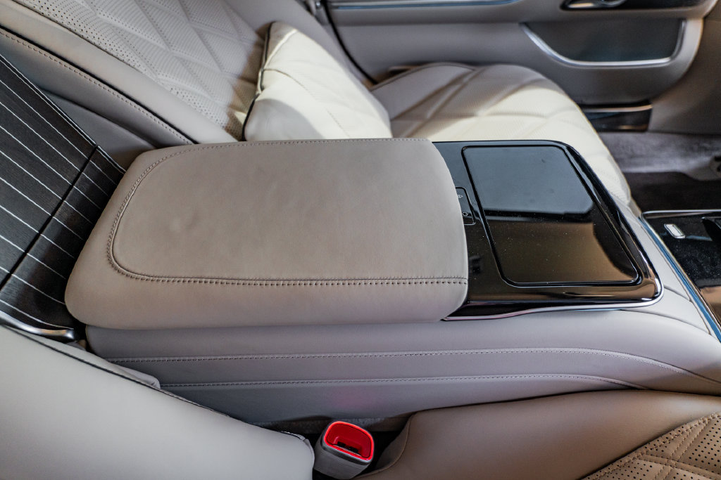 Used 2024 Mercedes-Benz Maybach S 680 4MATIC image 46