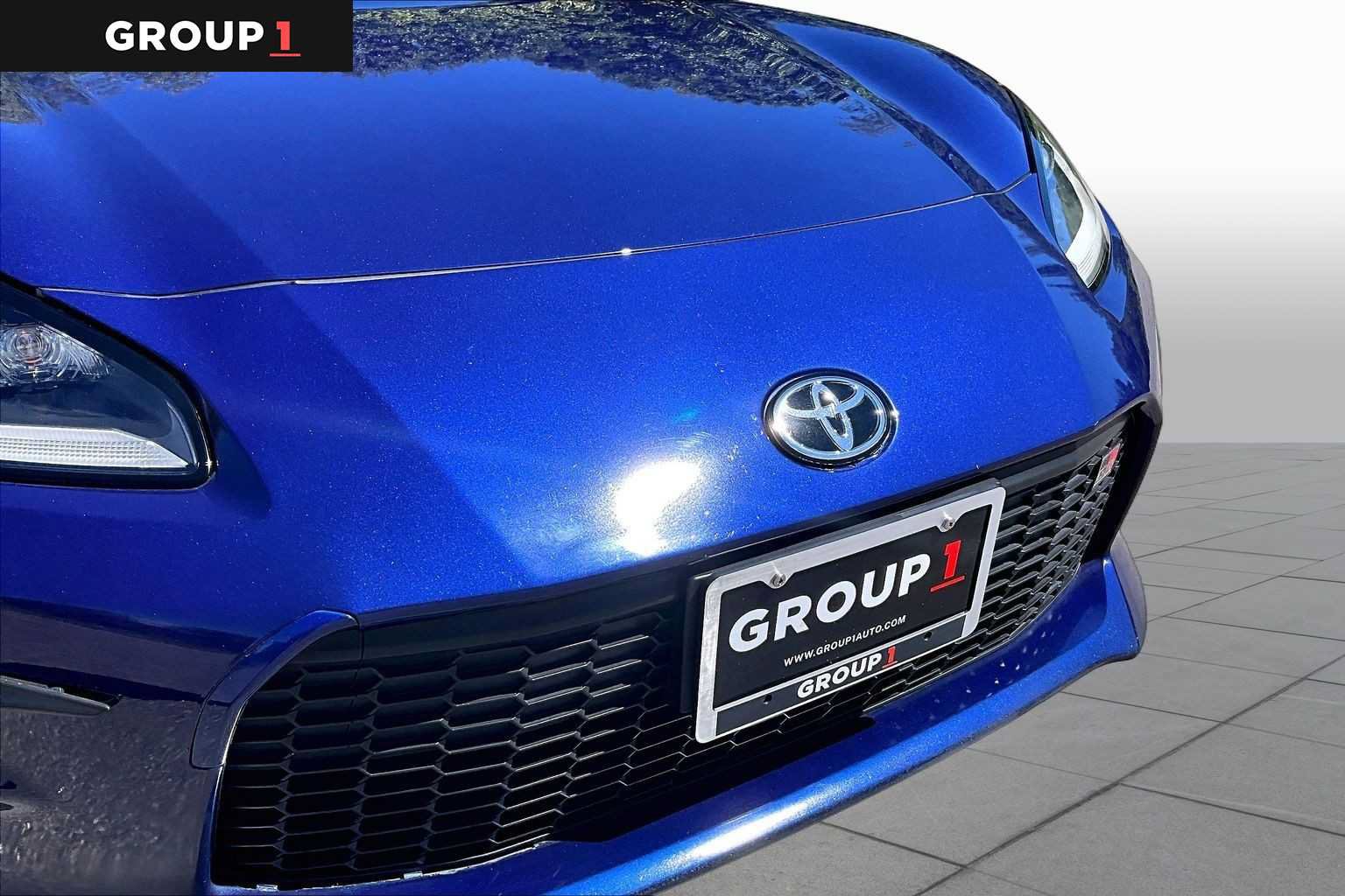 Certified 2022 Toyota GR86 w/ ALL Weather Mat Package (TMS) RWD image 31