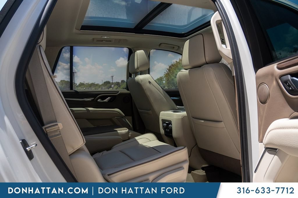 Used 2021 GMC Yukon Denali w/ Denali Premium Package AWD/4WD image 26