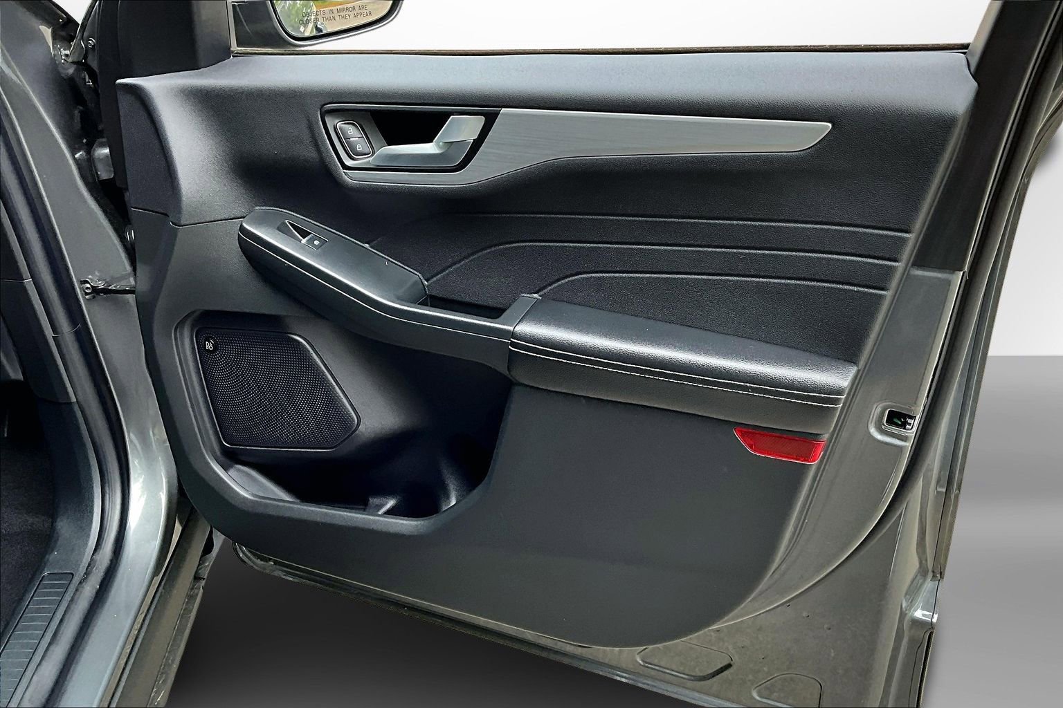 Used 2023 Ford Escape SE w/ PHEV Premium Package image 26