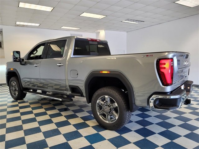 New 2025 GMC Sierra 2500 SLT image 8