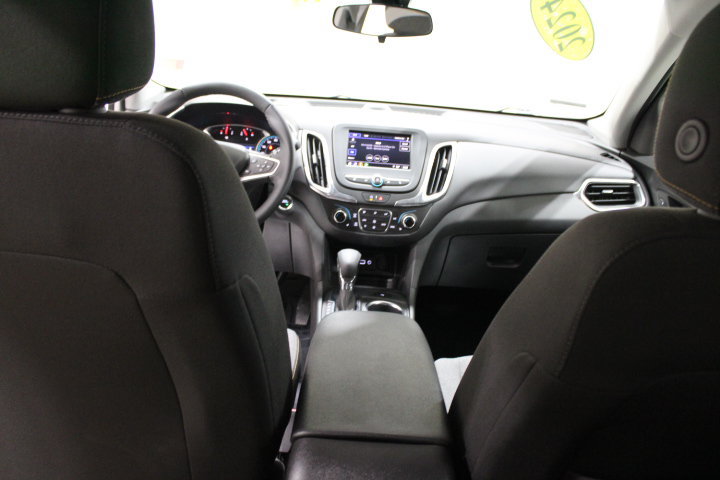 Used 2024 Chevrolet Equinox LT FWD image 30