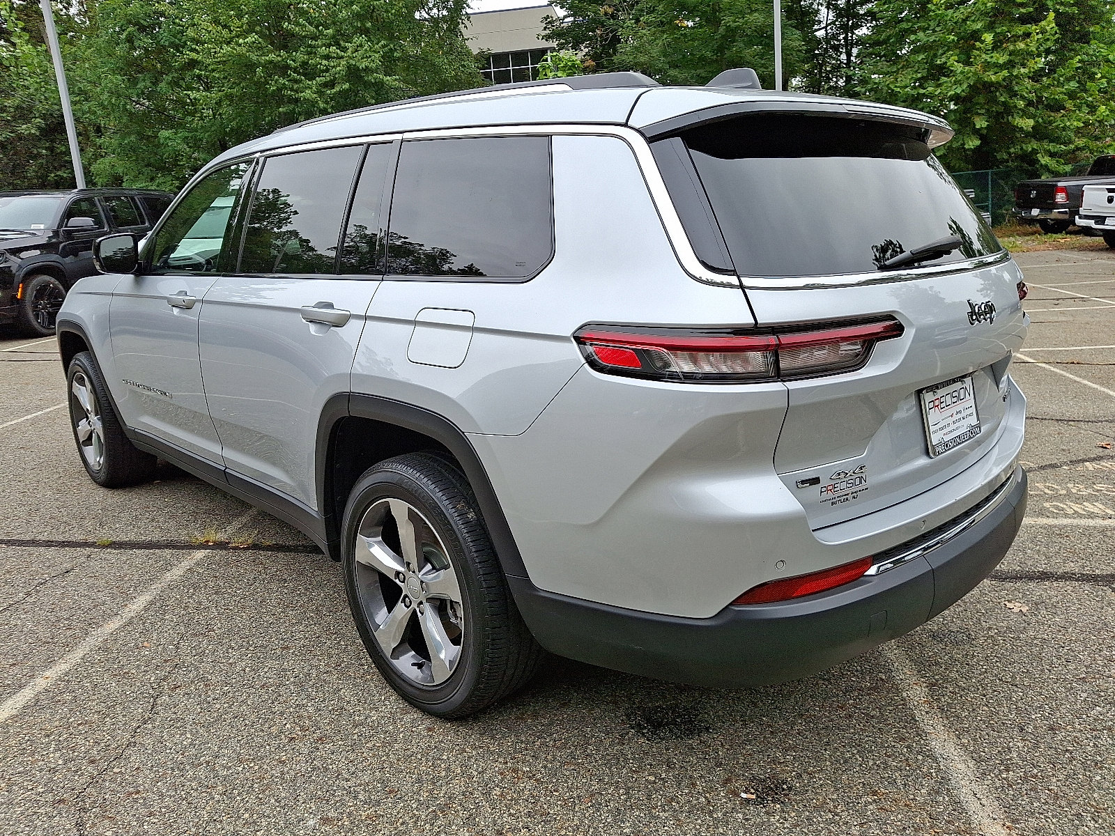 Certified 2021 Jeep Grand Cherokee L Limited w/ Trailer Tow Group (B) image 5