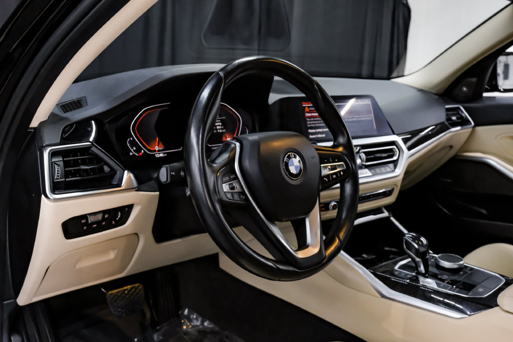 Used 2019 BMW 330i Sedan RWD image 3