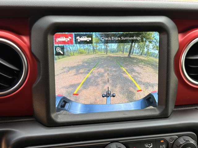 Used 2021 Jeep Gladiator Rubicon w/ Uconnect 4C Nav & Sound Group image 18