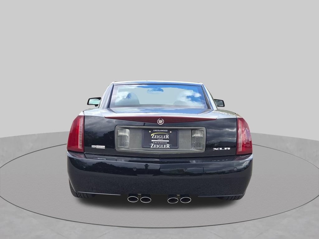 Used 2007 Cadillac XLR RWD image 9