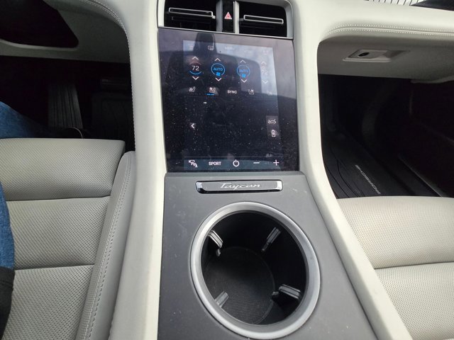 Used 2021 Porsche Taycan 4S image 11