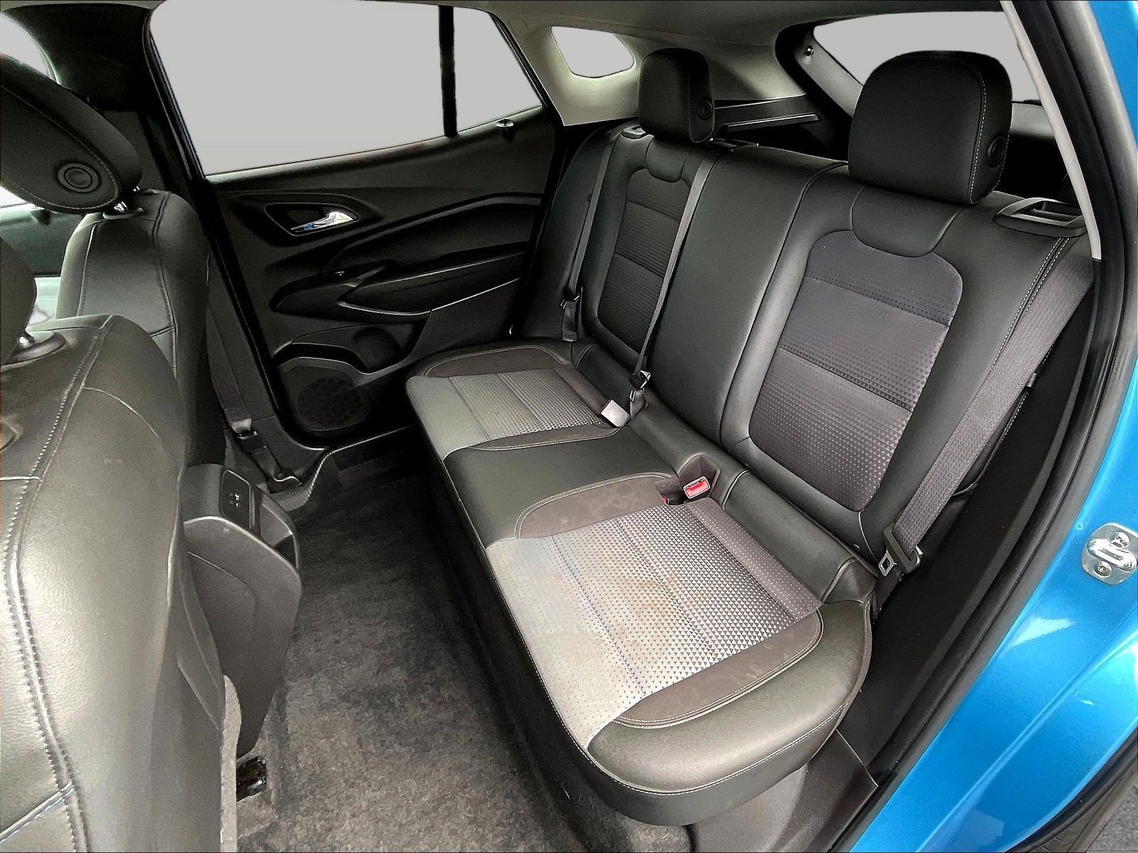 Used 2025 Chevrolet Trax LT w/ Driver Confidence Package FWD image 25