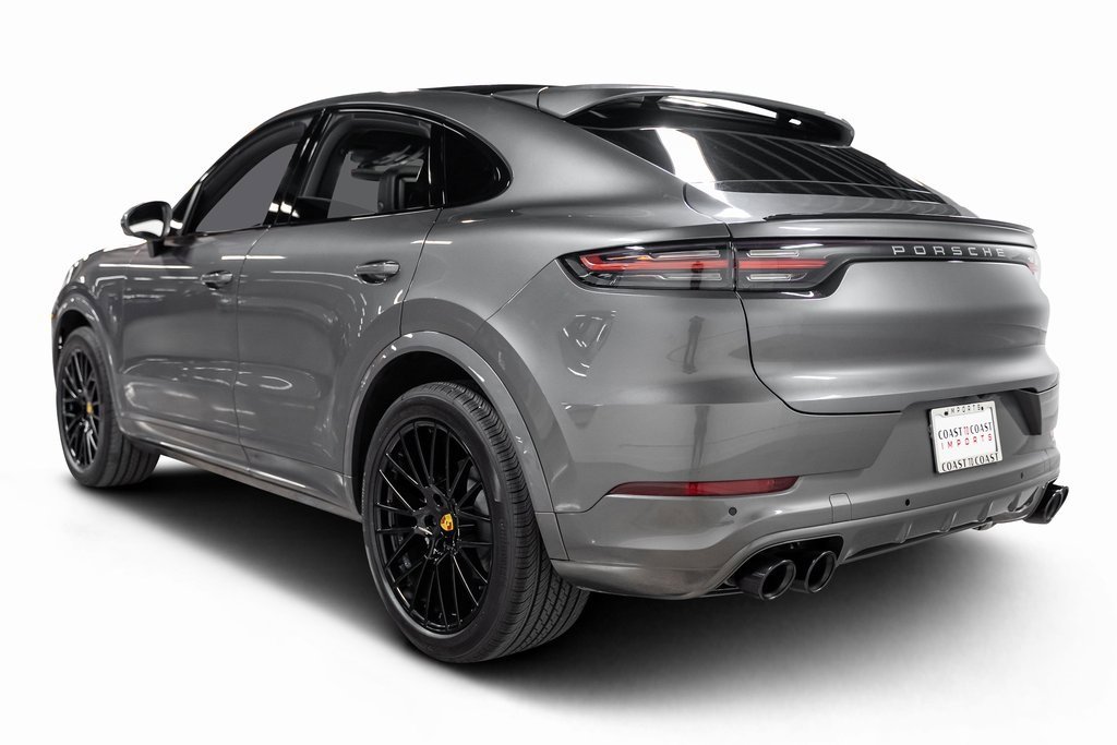 Used 2021 Porsche Cayenne Coupe image 16