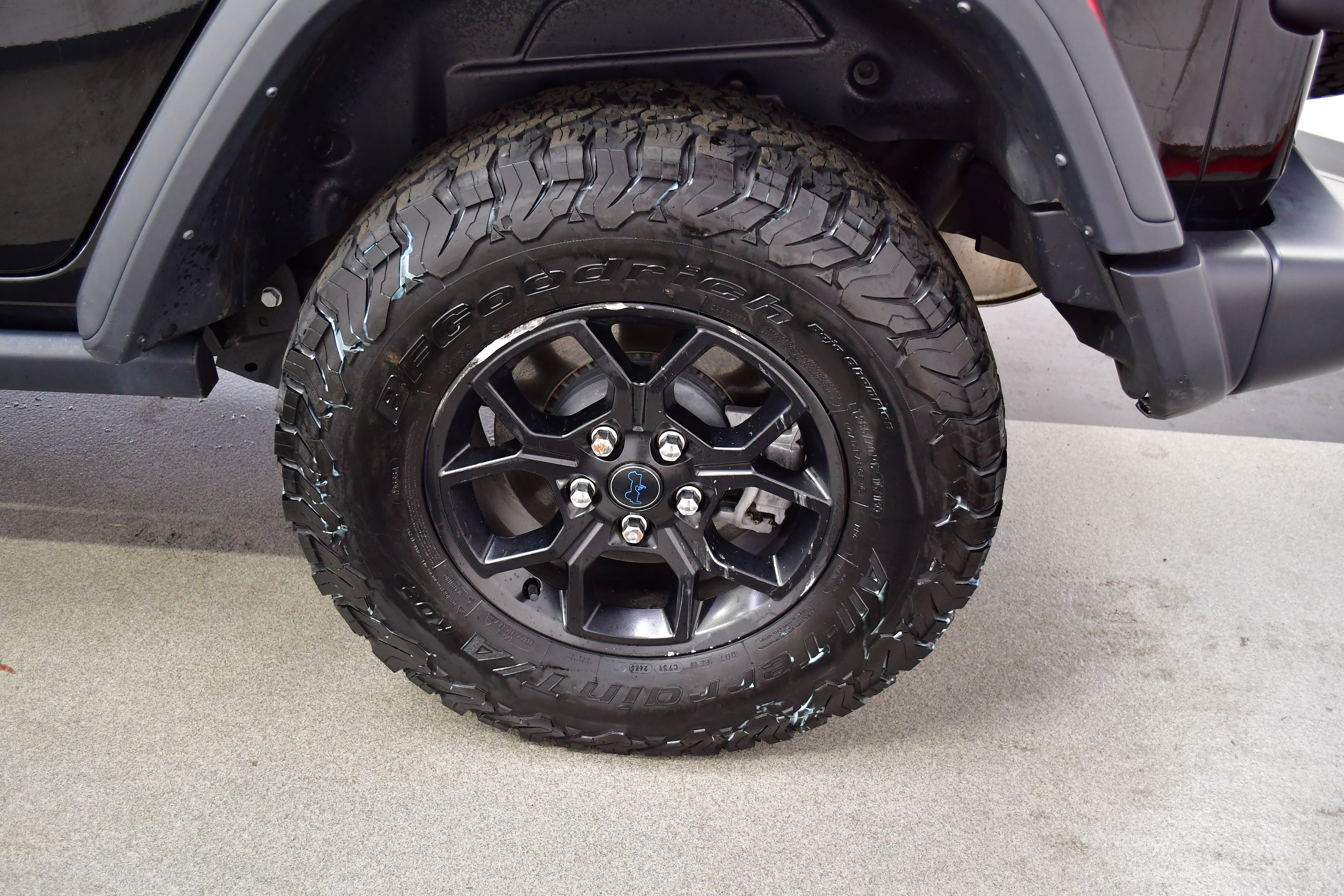 Used 2024 Jeep Wrangler Unlimited AWD/4WD image 35