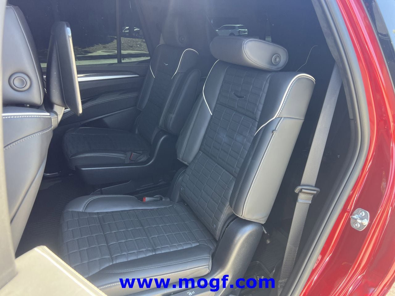 Used 2025 Cadillac Escalade V AWD/4WD image 22