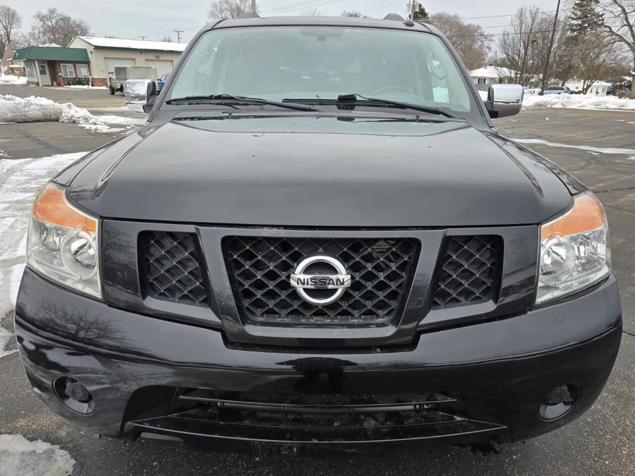 Used 2011 Nissan Armada SV image 2