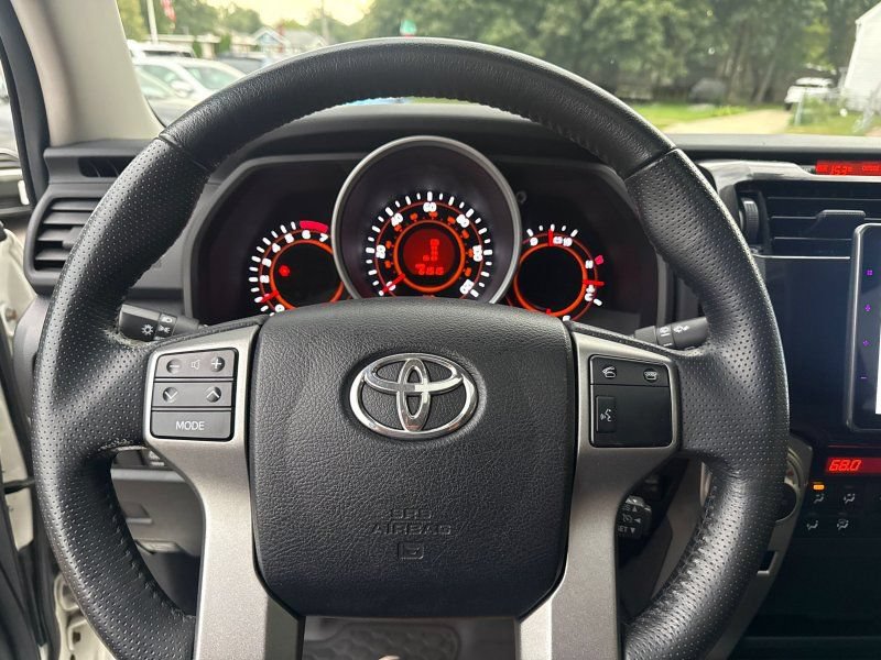 Used 2011 Toyota 4Runner Limited AWD/4WD image 22