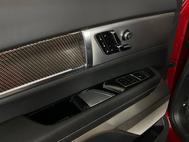 New 2026 Cadillac Vistiq Sport w/ LPO, Floor Liner Package image 24