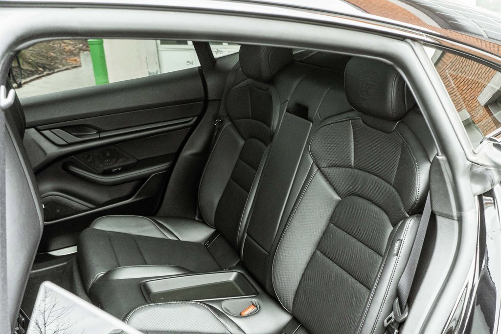 Used 2021 Porsche Taycan 4S image 31