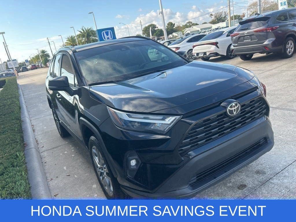 Used 2022 Toyota RAV4 XLE Premium AWD/4WD image 3