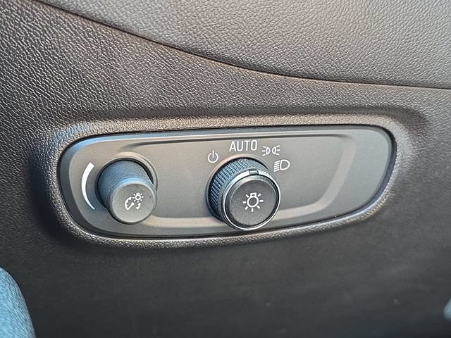 Used 2022 Chevrolet Equinox LT FWD image 24