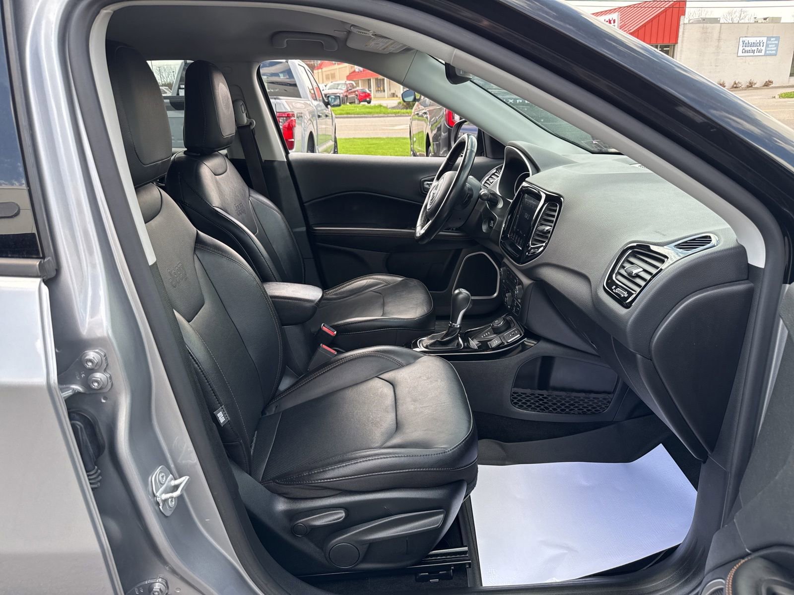 Used 2019 Jeep Compass Limited AWD/4WD image 35