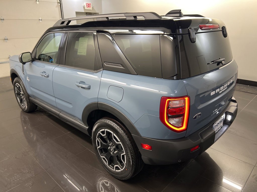 New 2025 Ford Bronco Sport Outer Banks w/ Outer Banks Tech Package+ image 4