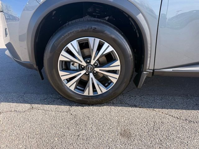 Certified 2023 Nissan Rogue SV image 9